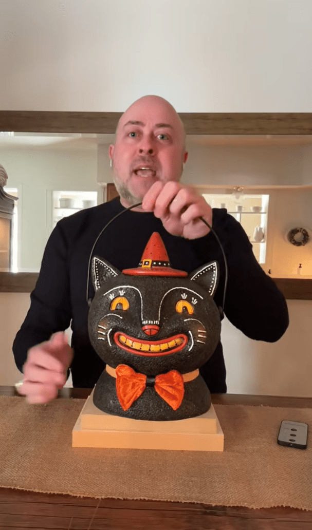 ⏰Prepare for Halloween👻🎃Cozy Cottage by Liz Marie Halloween Cat Lantern 👻🎃Halloween candy bucket clothing home decor accessories🎃M11