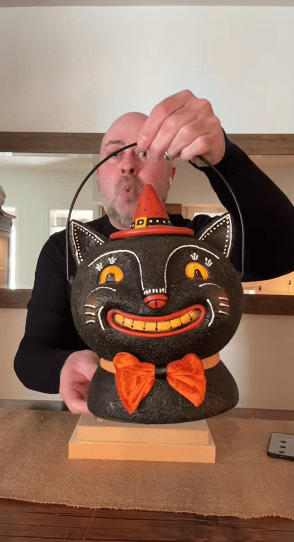 ⏰Prepare for Halloween👻🎃Cozy Cottage by Liz Marie Halloween Cat Lantern 👻🎃Halloween candy bucket clothing home decor accessories🎃M11