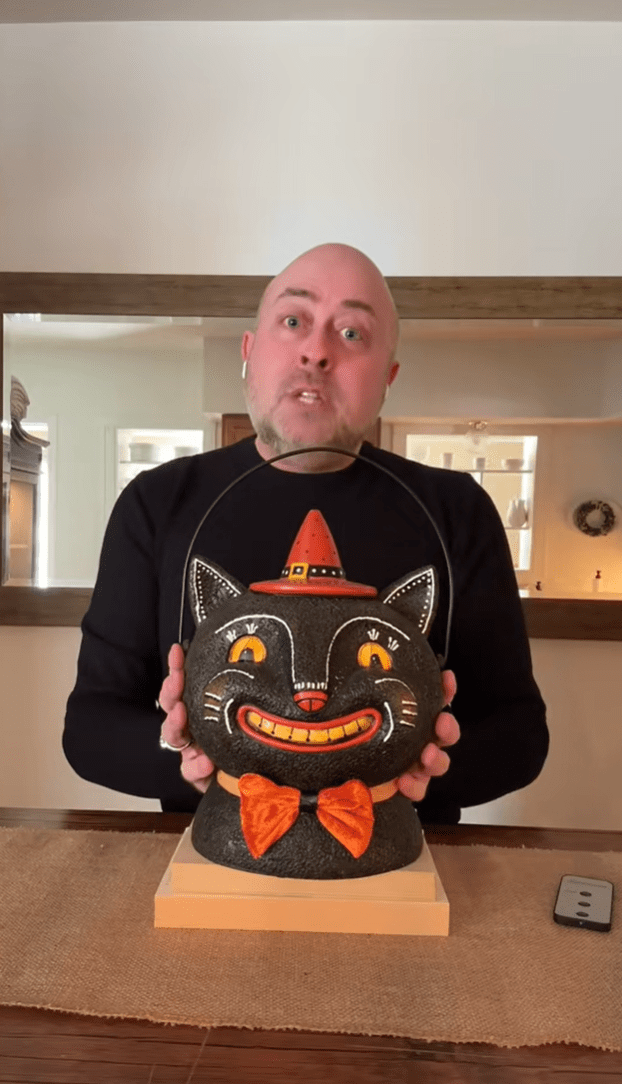 ⏰Prepare for Halloween👻🎃Cozy Cottage by Liz Marie Halloween Cat Lantern 👻🎃Halloween candy bucket clothing home decor accessories🎃M11