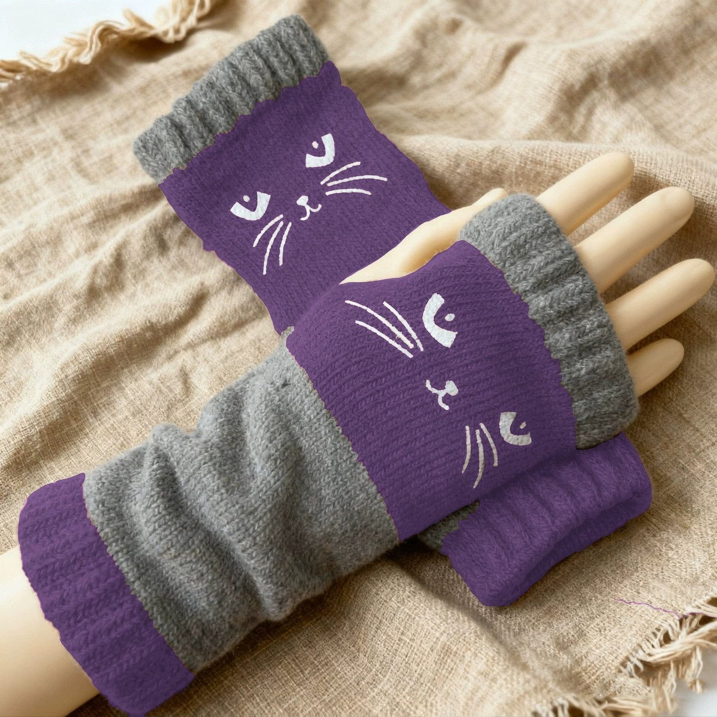 Cilifer®Women's Knitted Fingerless Gloves with Cute Cat Pattern